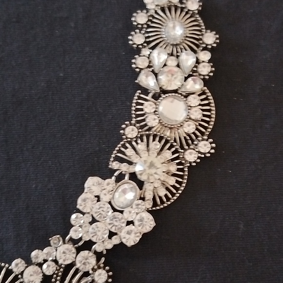 Stunning vintage beaded necklace . - Picture 2 of 10